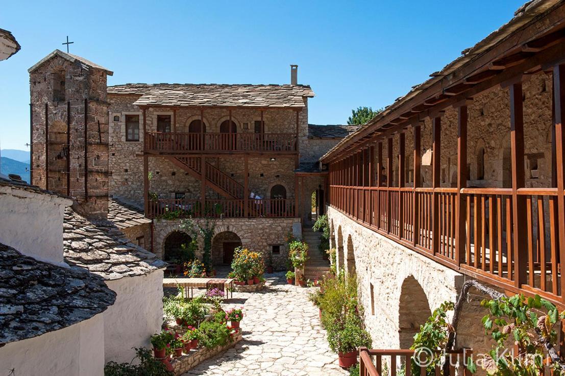Studios Kyparissi & Spa Tirós エクステリア 写真